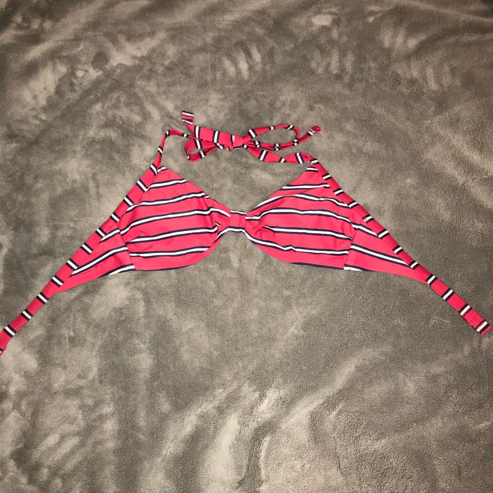 Pink bikini top
